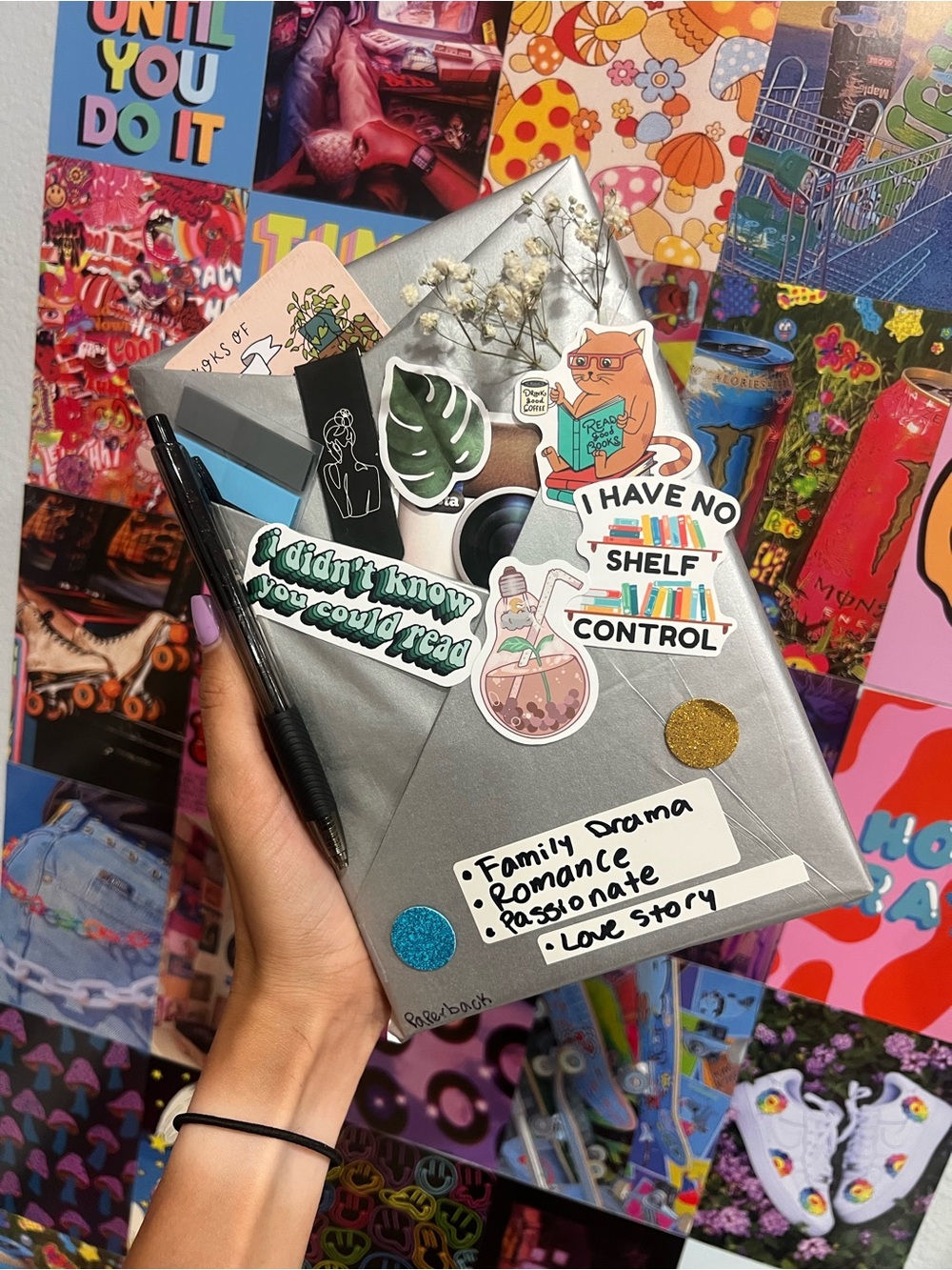 Blind date with a book— genre: romance